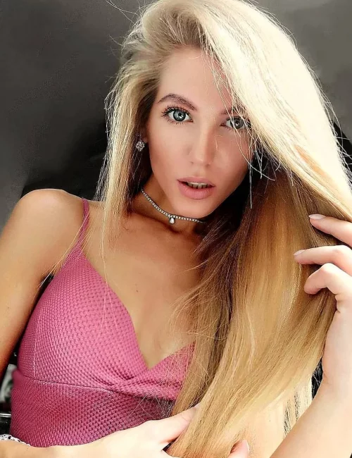 Griren photo 2, slavic, slim, blonde hair, 170 cm, 53 kg, Medium bust, Hong Kong