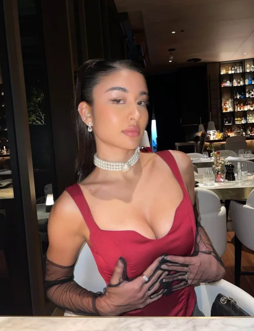 Hairla photo 5, european, slim, black hair, 166 cm, 53 kg, Medium bust, Hong Kong