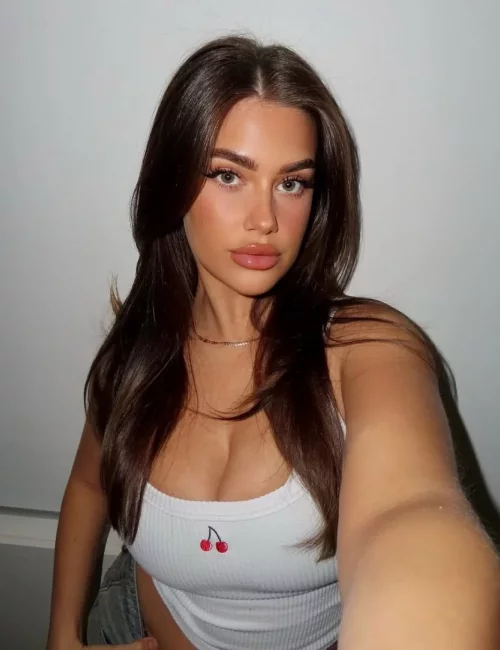Hea photo 5, european, slim, brunette, 170 cm, 56 kg, Large bust, Hong Kong