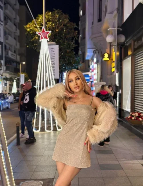 Barby photo 5, european, average, blonde hair, 169 cm, 69 kg, Medium bust, Hong Kong