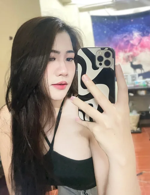 Vania photo 1, asian, petite, black hair, 160 cm, 52 kg, Medium bust, Hong Kong