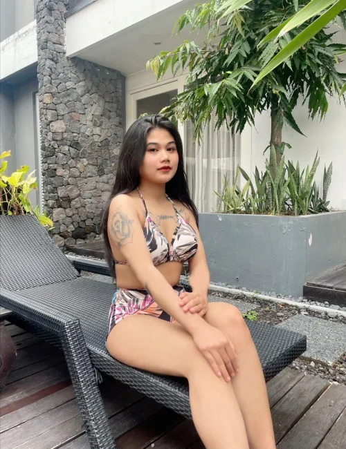 Dheaflo photo 2, asian, petite, black hair, 155 cm, 45 kg, Small bust, Hong Kong