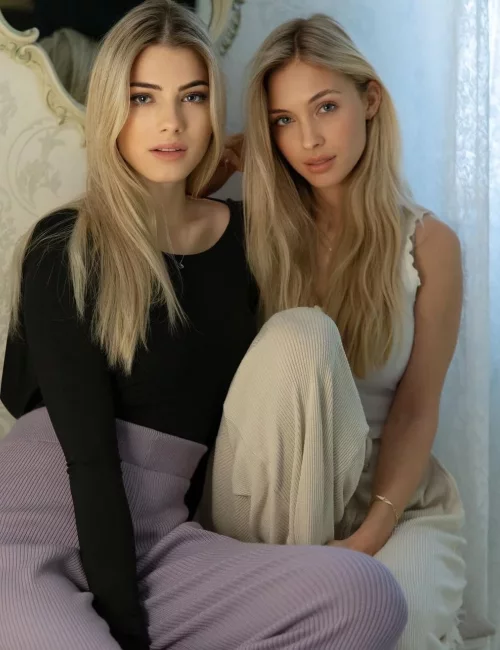 Trudy and Carmela photo 4, european, slim, blonde hair, 170 cm, 54 kg, Medium bust, Hong Kong