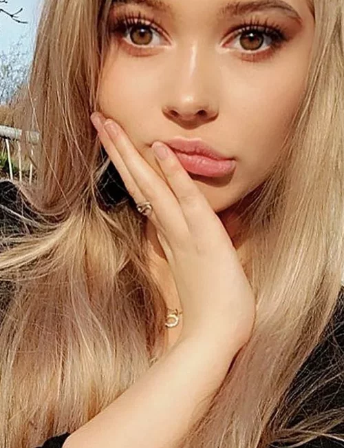 Abelya photo 4, european, slim, blonde hair, 168 cm, 52 kg, Medium bust, Hong Kong