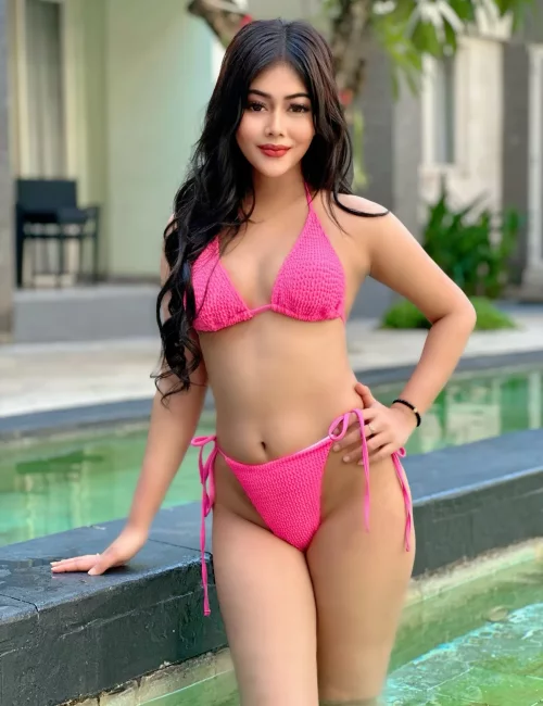 Aderna photo 2, indian, slim, black hair, 165 cm, 45 kg, Medium bust, Hong Kong