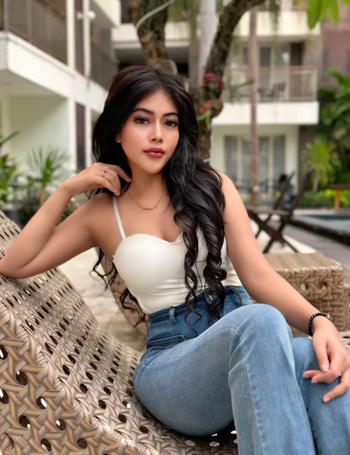 Aderna photo 7, indian, slim, black hair, 165 cm, 45 kg, Medium bust, Hong Kong