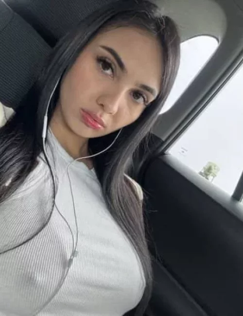 Alola photo 2, european, slim, brunette, 158 cm, 58 kg, Large bust, Hong Kong