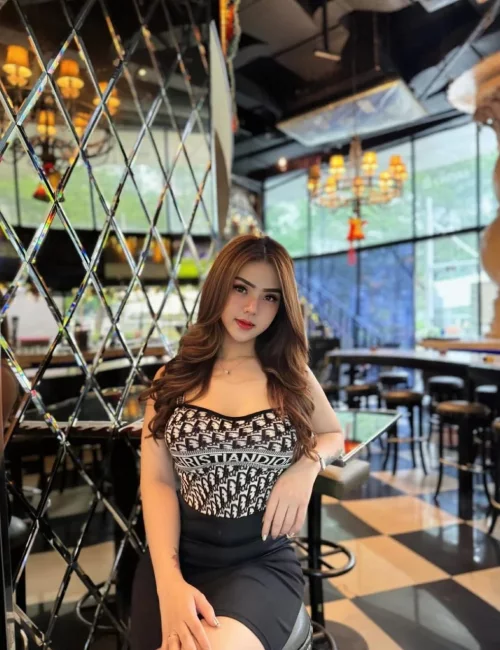 Alonma photo 7, asian, slim, black hair, 167 cm, 50 kg, Large bust, Hong Kong