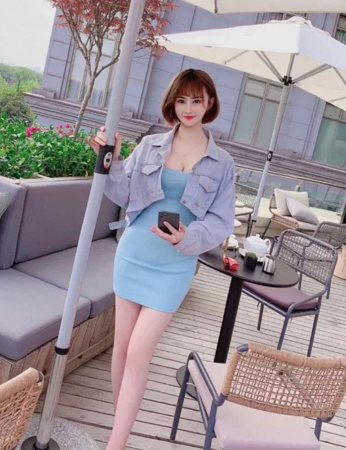 Anis photo 3, asian, average, brunette, 166 cm, 55 kg, Large bust, Hong Kong