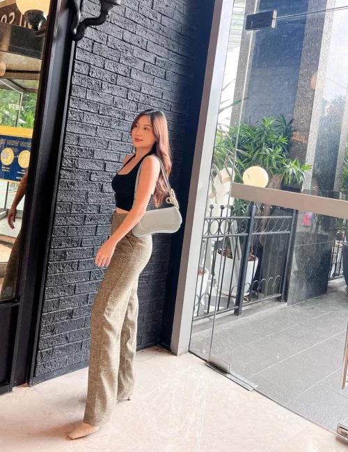 Anta photo 5, indian, slim, brunette, 166 cm, 47 kg, Small bust, Hong Kong