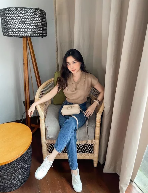 Anta photo 9, indian, slim, brunette, 166 cm, 47 kg, Small bust, Hong Kong