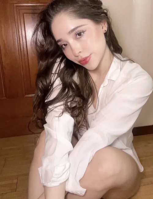 Belanra photo 6, european, slim, black hair, 169 cm, 55 kg, Large bust, Hong Kong