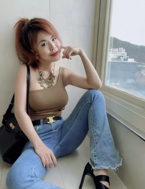 Belany photo 5, asian, average, black hair, 158 cm, 50 kg, Large bust, Hong Kong