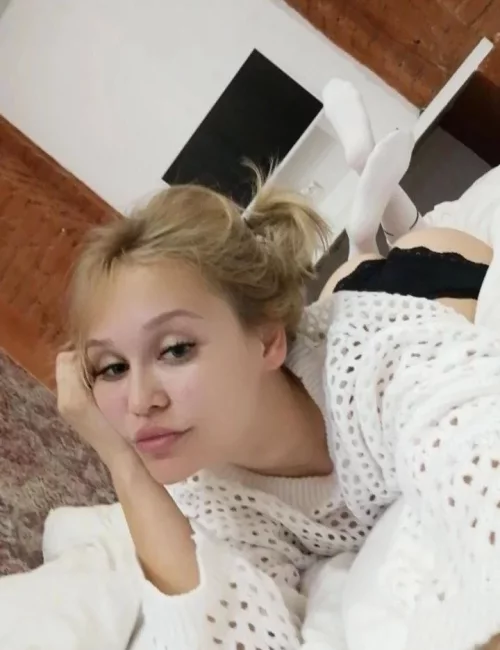 Belersa photo 4, slavic, slim, blonde hair, 166 cm, 60 kg, Large bust, Hong Kong