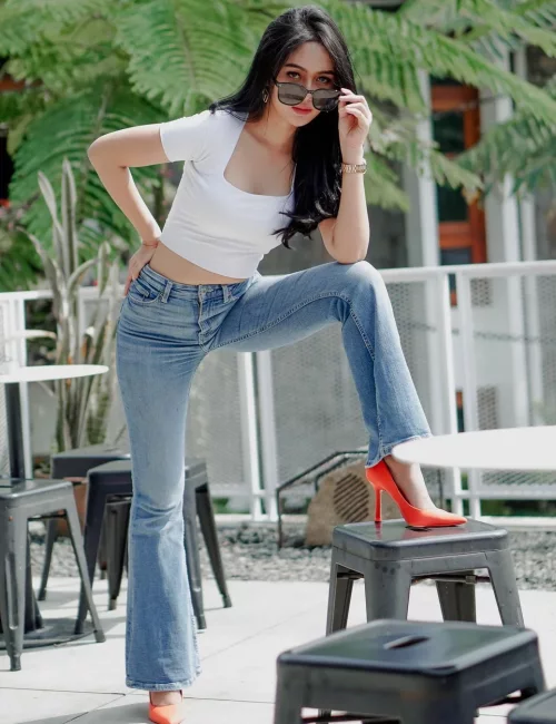 Belly photo 7, slavic, slim, black hair, 165 cm, 55 kg, Medium bust, Hong Kong
