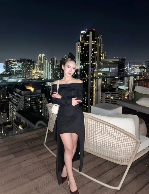 Brna photo 6, asian, slim, black hair, 165 cm, 50 kg, Large bust, Hong Kong