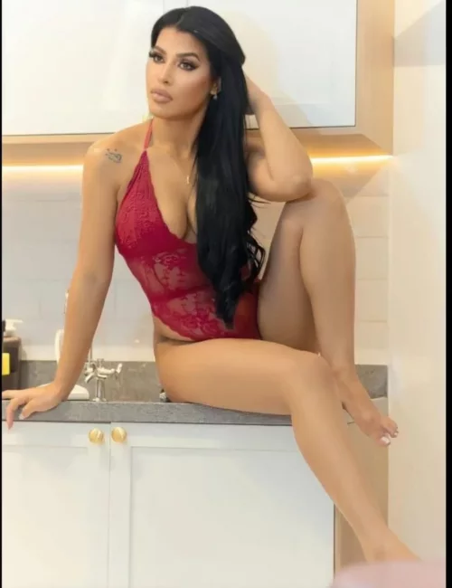 Bronla photo 4, latino, average, black hair, 170 cm, 60 kg, Large bust, Hong Kong