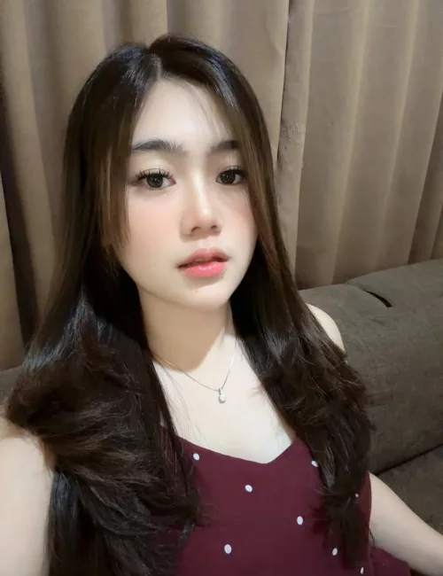 Caa photo 5, asian, slim, black hair, 167 cm, 50 kg, Medium bust, Hong Kong