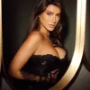Caerra photo 2, european, slim, brunette, 169 cm, 54 kg, Medium bust, Hong Kong