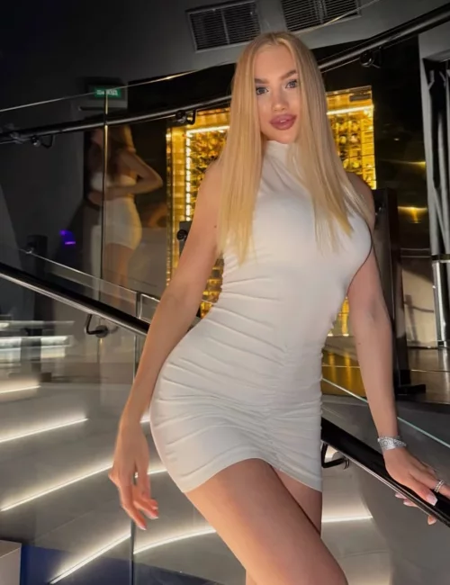 Charta photo 7, slavic, curvy, other, 170 cm, 54 kg, Large bust, Hong Kong