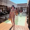 Chy photo 10, latino, curvy, black hair, 171 cm, 53 kg, Large bust, Hong Kong