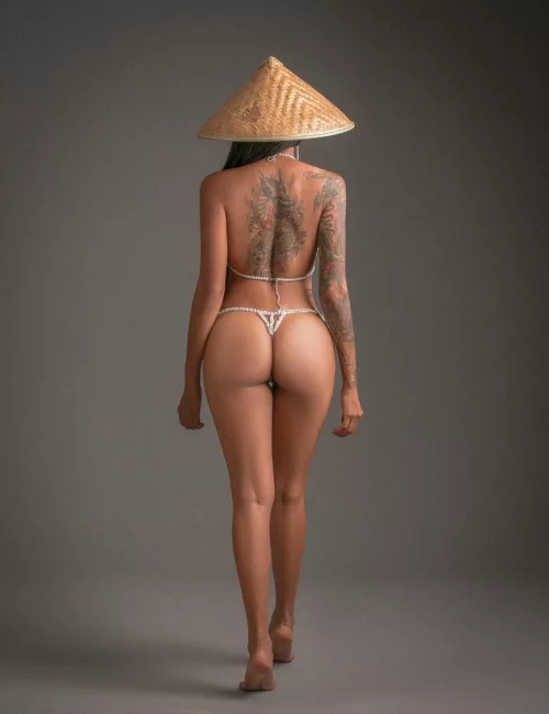 Clia photo 5, latino, average, black hair, 168 cm, 55 kg, Large bust, Hong Kong