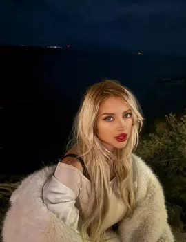 Clolla, 30