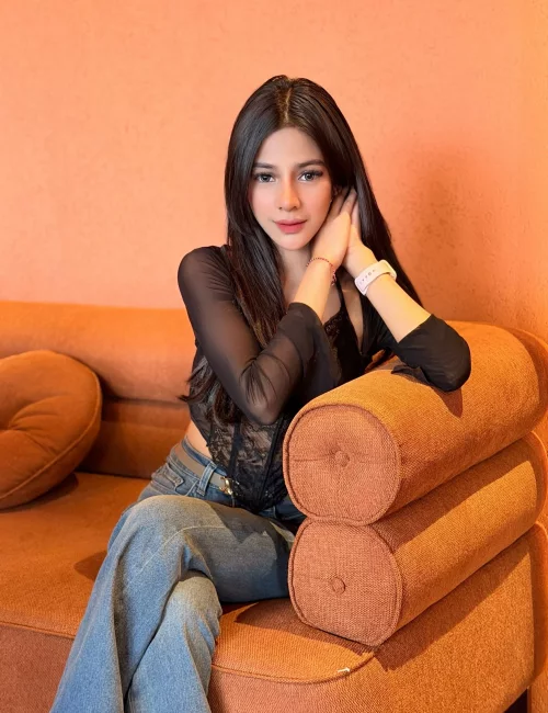 Day photo 9, slavic, slim, black hair, 165 cm, 44 kg, Medium bust, Hong Kong