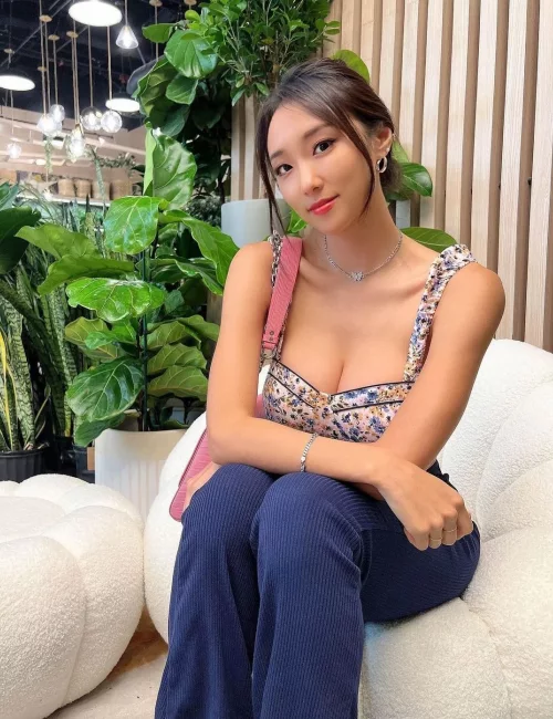 Dela photo 9, asian, slim, black hair, 164 cm, 40 kg, Large bust, Hong Kong