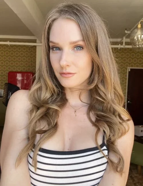 Deolma photo 2, european, average, blonde hair, 167 cm, 67 kg, Large bust, Hong Kong