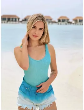 Deta, 26