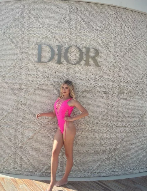 Deta photo 9, latino, slim, blonde hair, 163 cm, 50 kg, Medium bust, Hong Kong