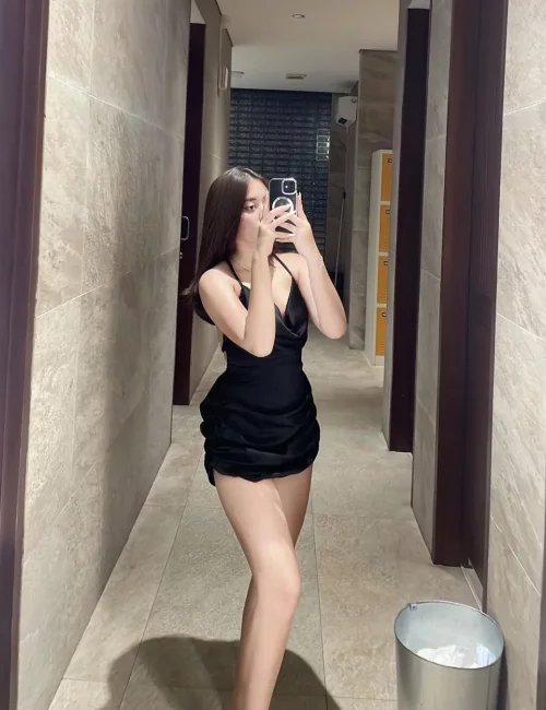 Diala photo 2, asian, slim, black hair, 168 cm, 49 kg, Large bust, Hong Kong