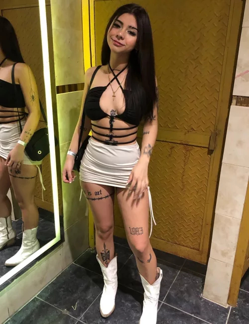 Emanya photo 7, asian, average, black hair, 169 cm, 66 kg, Medium bust, Hong Kong