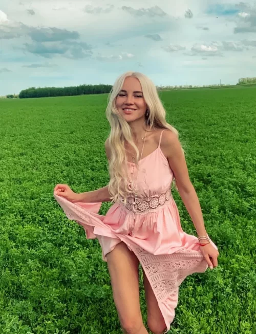 Emla photo 5, slavic, slim, blonde hair, 168 cm, 53 kg, Medium bust, Hong Kong