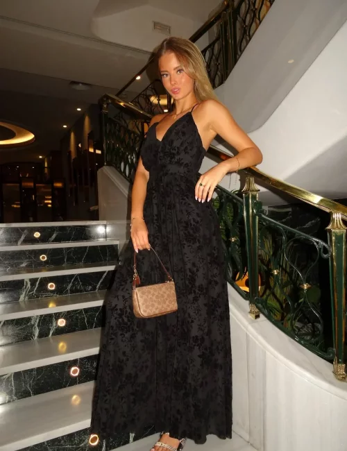Esarva photo 4, european, slim, blonde hair, 168 cm, 53 kg, Medium bust, Hong Kong