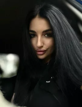 Esiona, 22