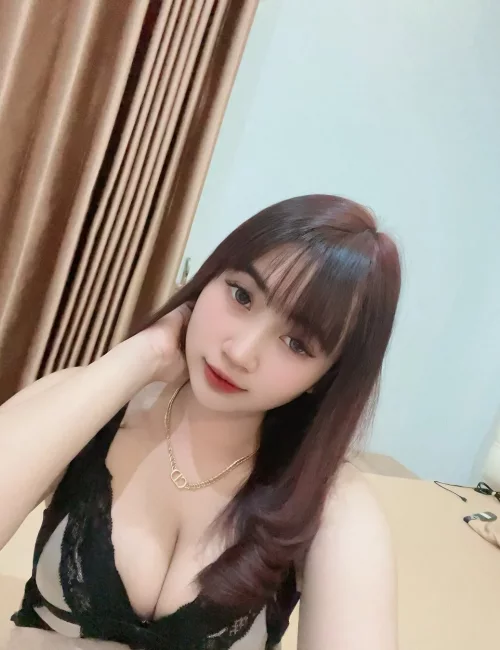 Feella photo 4, latino, slim, black hair, 168 cm, 49 kg, Large bust, Hong Kong
